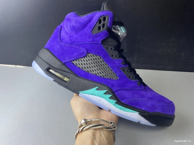 Alternate 5 Jordan 136027-500 Air Retro Grape 1101